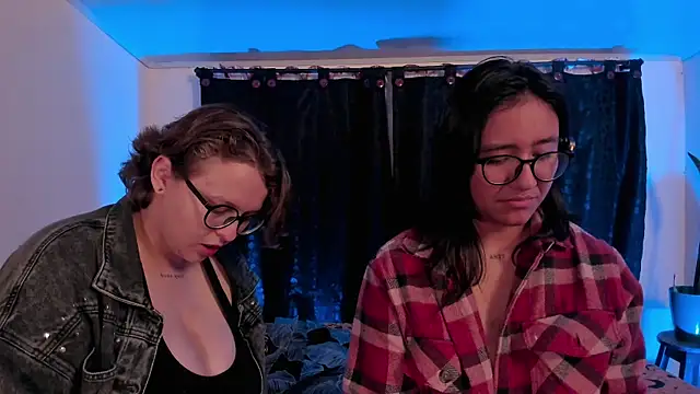 CrazyCakes  online show from April 1, 2026, 2:13 am