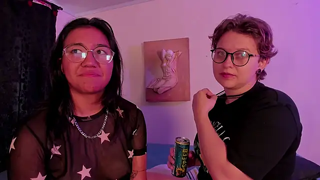 CrazyCakes  online show from December 5, 2025, 4:27 pm