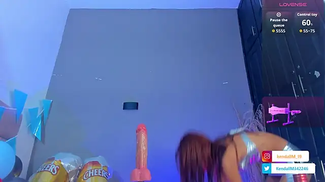 Snapshot of _Kendall_19 chatting on September 24, 2025, 8:04 pm  Kendall 19 online show from September 24, 2025, 8:04 pm