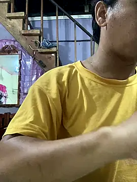 pretty TRANSjona online show from November 9, 2025, 6:45 pm