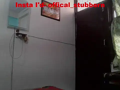 ursdreamperson online show from April 4, 2026, 2:07 am