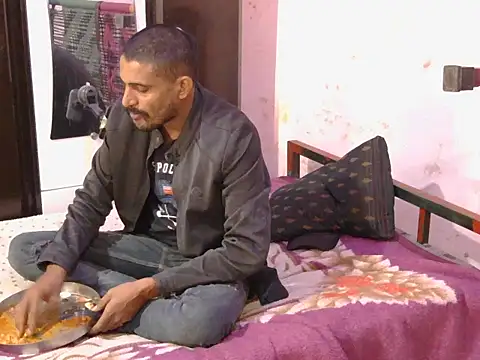 krishjaat43 online show from December 15, 2025, 8:20 am