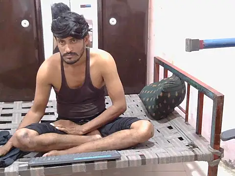 krishjaat43 online show from November 2, 2025, 3:39 pm