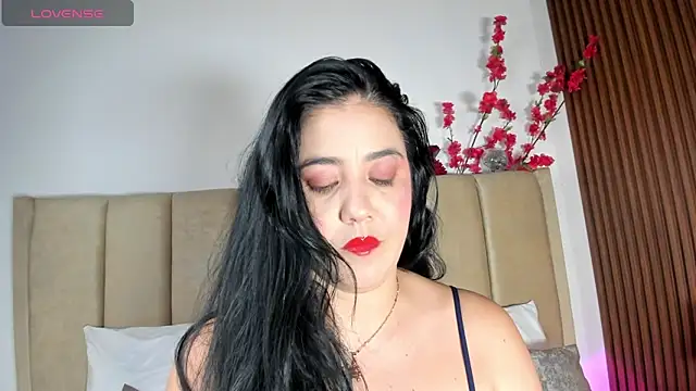  Cris Spicy  online show from September 29, 2025, 7:52 pm