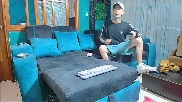 tom-y-alexa online show from February 26, 2026, 12:10 am