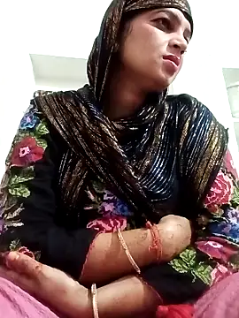 Snapshot of Chhaya_hot chatting on October 13, 2025, 11:38 pm Chhaya hot online show from October 13, 2025, 11:38 pm