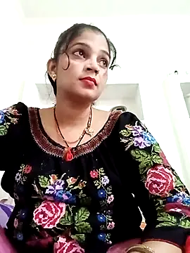 Snapshot of Chhaya_hot chatting on October 6, 2025, 2:02 am Chhaya hot online show from October 6, 2025, 2:02 am