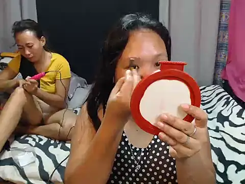 joanpetite online show from January 11, 2026, 1:34 am