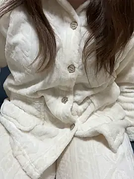 mayu06000 online show from January 6, 2026, 5:39 pm