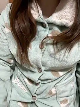 mayu06000 online show from February 9, 2026, 3:43 pm