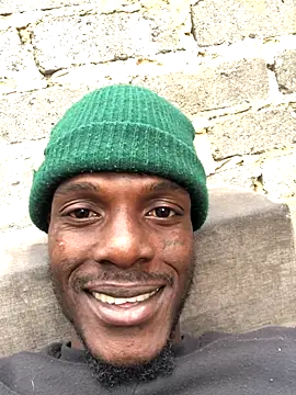 cuminsidebby online show from October 19, 2025, 7:11 am