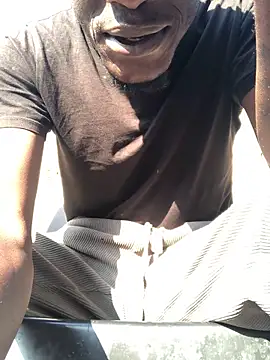 cuminsidebby online show from November 6, 2025, 5:00 am