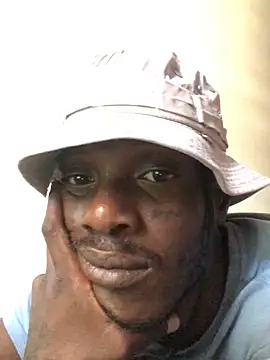 Snapshot of cuminsidebby chatting on February 11, 2026, 8:25 am cuminsidebby online show from February 11, 2026, 8:25 am