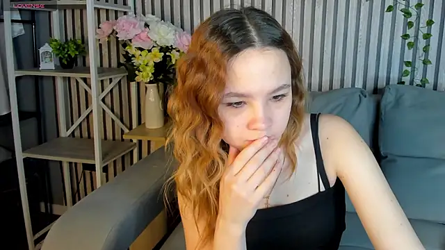 Snapshot of Lori_Blossom chatting on January 15, 2026, 9:12 am Lori Blossom online show from January 15, 2026, 9:12 am