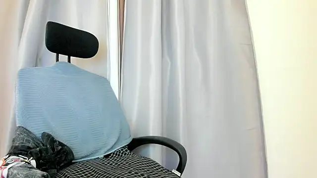 Snapshot of Asiancutiexx chatting on January 19, 2026, 12:53 pm Asiancutiexx online show from January 19, 2026, 12:53 pm