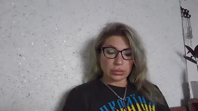 fox red lady7 online show from January 11, 2026, 7:37 am