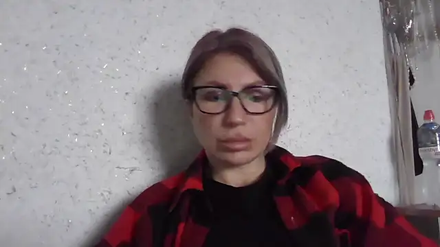 Snapshot of fox_red_lady7 chatting on February 18, 2026, 10:12 am fox red lady7 online show from February 18, 2026, 10:12 am