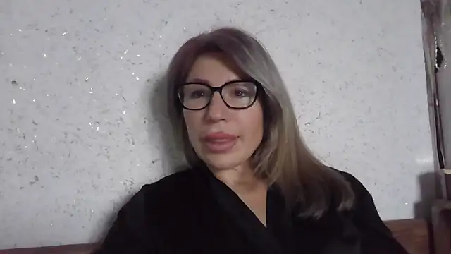 Snapshot of fox_red_lady7 chatting on February 14, 2026, 10:26 am fox red lady7 online show from February 14, 2026, 10:26 am