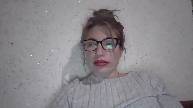 Snapshot of fox_red_lady7 chatting on February 20, 2026, 8:55 pm fox red lady7 online show from February 20, 2026, 8:55 pm