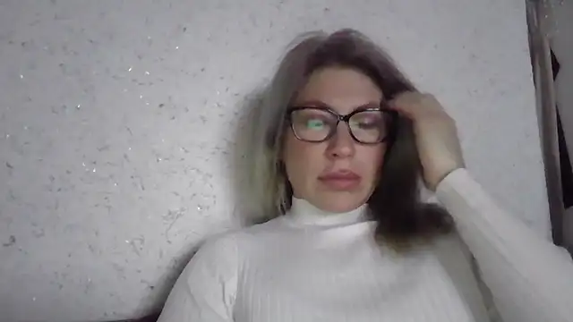 Snapshot of fox_red_lady7 chatting on February 19, 2026, 2:36 pm fox red lady7 online show from February 19, 2026, 2:36 pm