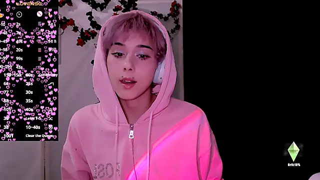 Snapshot of SophieAsh chatting on February 13, 2026, 7:58 pm SophieAsh online show from February 13, 2026, 7:58 pm