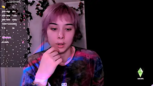 Snapshot of SophieAsh chatting on February 11, 2026, 7:14 pm SophieAsh online show from February 11, 2026, 7:14 pm