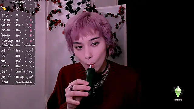 Snapshot of SophieAsh chatting on February 9, 2026, 11:03 pm SophieAsh online show from February 9, 2026, 11:03 pm