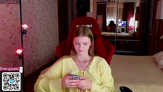 Snapshot of Jenny_Skinner20 chatting on July 4, 2026, 6:23 pm Jenny Skinner20 online show from July 4, 2026, 6:23 pm