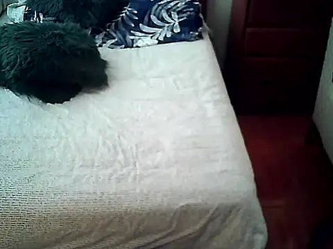 Snapshot of FallsForHerSmile chatting on February 26, 2026, 5:02 pm FallsForHerSmile online show from February 26, 2026, 5:02 pm