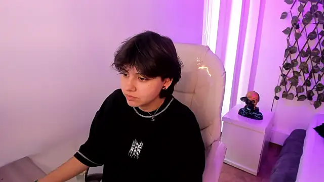 Snapshot of Nathaly_ds chatting on February 10, 2026, 7:13 pm Nathaly ds online show from February 10, 2026, 7:13 pm