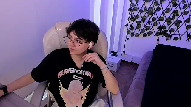 Snapshot of Nathaly_ds chatting on October 9, 2025, 8:09 pm Nathaly ds online show from October 9, 2025, 8:09 pm