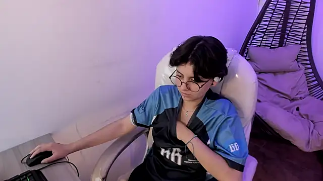 Snapshot of Nathaly_ds chatting on October 16, 2025, 7:49 am Nathaly ds online show from October 16, 2025, 7:49 am