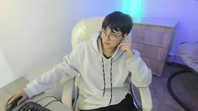 Snapshot of Nathaly_ds chatting on November 28, 2025, 1:00 pm Nathaly ds online show from November 28, 2025, 1:00 pm