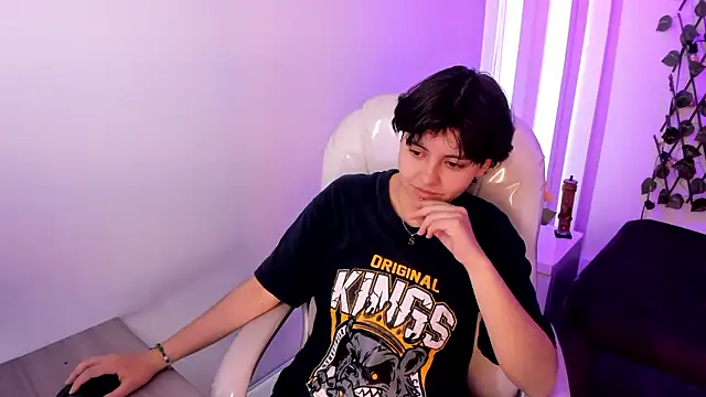 Snapshot of Nathaly_ds chatting on February 18, 2026, 7:32 pm Nathaly ds online show from February 18, 2026, 7:32 pm