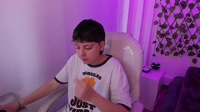 Snapshot of Nathaly_ds chatting on February 28, 2026, 5:34 pm Nathaly ds online show from February 28, 2026, 5:34 pm