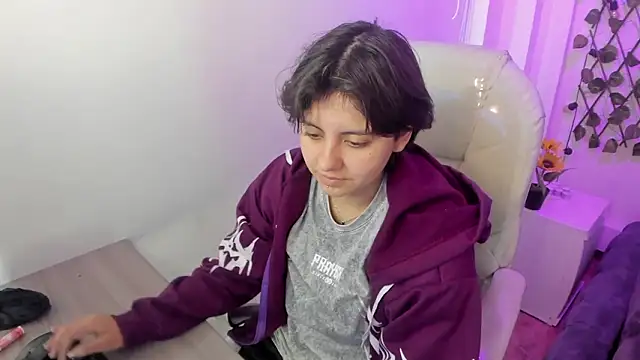 Snapshot of Nathaly_ds chatting on February 24, 2026, 8:21 pm Nathaly ds online show from February 24, 2026, 8:21 pm