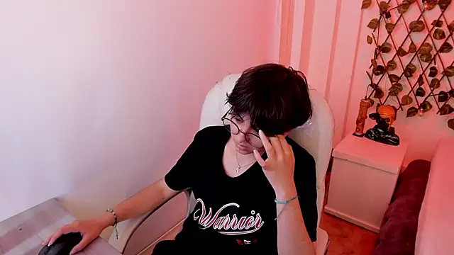 Snapshot of Nathaly_ds chatting on December 13, 2025, 8:04 pm Nathaly ds online show from December 13, 2025, 8:04 pm