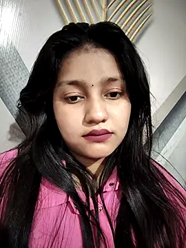 Dipali143143 online show from May 8, 2026, 1:15 pm