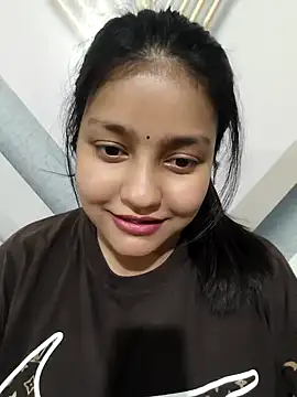 Dipali143143 online show from April 23, 2026, 5:03 pm