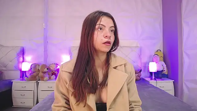 Cherrylionn online show from September 16, 2025, 11:22 am