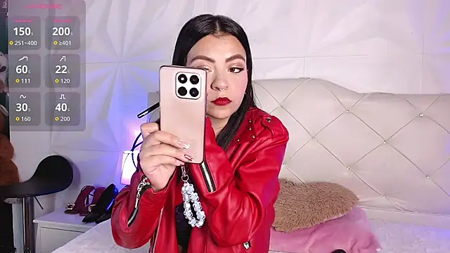 Snapshot of Cherrylionn chatting on June 8, 2026, 1:00 pm Cherrylionn online show from June 8, 2026, 1:00 pm