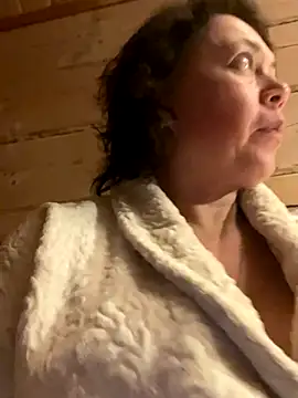 Kiravix online show from November 16, 2025, 7:40 pm