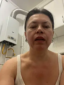 Kiravix online show from April 9, 2026, 8:48 pm