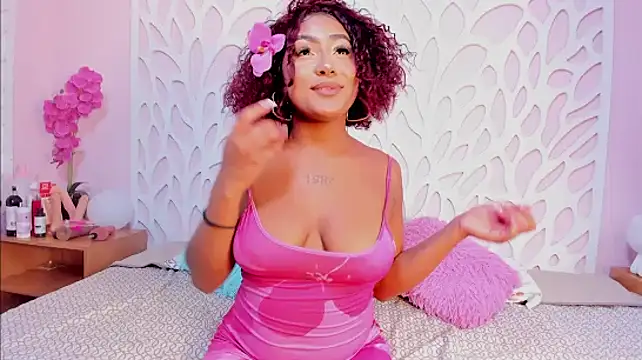 Emmadancer online show from September 19, 2025, 8:35 pm