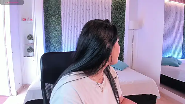 Snapshot of sofiacaramel chatting on December 2, 2025, 4:19 pm sofiacaramel online show from December 2, 2025, 4:19 pm