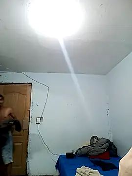 Bruno Hallss online show from December 1, 2025, 6:42 pm