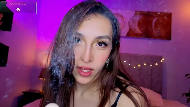 antonellastar24  online show from September 15, 2025, 8:09 pm