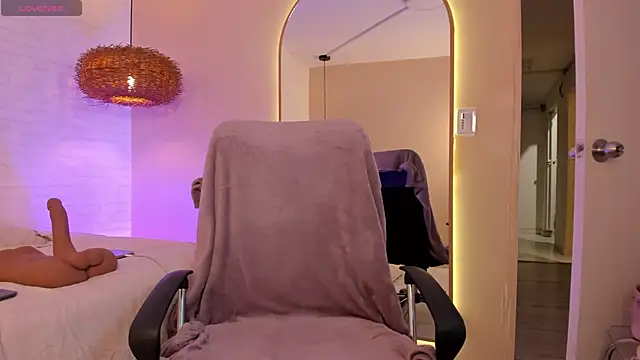 Mia mtnz02 online show from September 25, 2025, 1:22 am