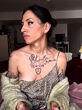 Snapshot of franazul chatting on September 11, 2025, 6:30 pm franazul online show from September 11, 2025, 6:30 pm