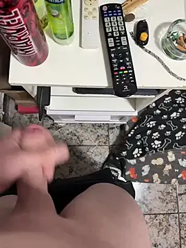 Arturito9769 online show from April 13, 2026, 11:09 pm